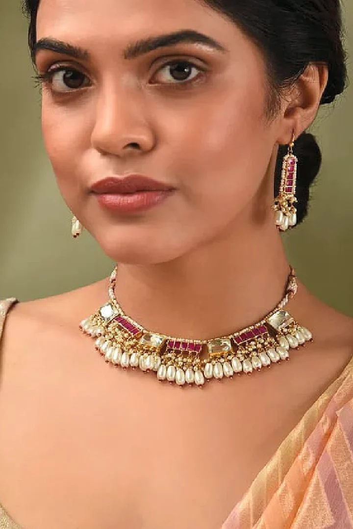 BIG KUNDAN CHOKER SET WITH PEARLS BEADS